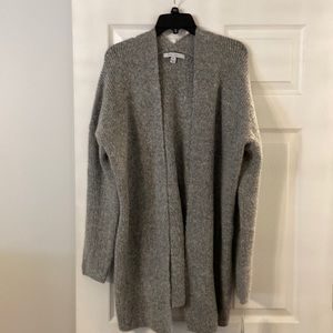 Single Thread Sweater/ Cardigan size XL brand new with tag color gray/silver